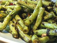 -蜜桃餐厅·伴山(湖滨商业街店)