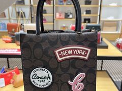 -首创奥特莱斯(西安店)