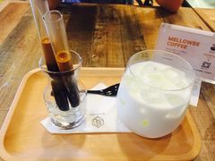 冰拿铁-麦隆咖啡Mellower Coffee(弘基时尚生活中心店)