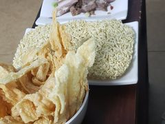 -墨脱石锅椰子鸡•香草鸭•东山羊(大东海店)