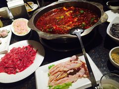 -小天鹅火锅·一线江景洪鼎旗舰店(洪崖洞店)