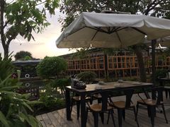 门面-花溪雨·森林餐厅(石基店)