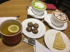 -Cafe Villa