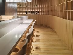 -涨巢·潮玩水疗局
