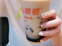 -八婆婆烧仙草(曾厝垵店)