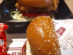 -The Habit Burger Grill 哈比特汉堡(复兴soho店)