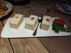 娜帕里勇-那时新疆·车师(大宁音乐广场店)
