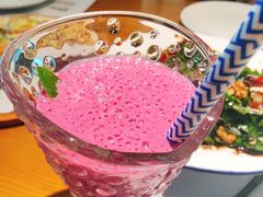 火龙果蓝莓奶昔-HELLO MUSAE 拾光缪斯餐厅·纯正希腊风味(苏州中心店)