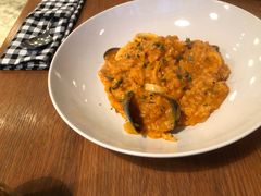 -ROAST coffee & eatery