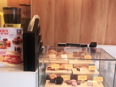面包甜点陈列柜-麦当劳(玉桥中路店)