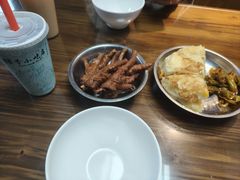 -88号小吃店·经典云南菜·地道纳西美食