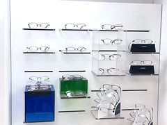 -优视觉视光中心•青少年近视防控(新世界中心写字楼店)