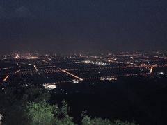 -鬼笑石后山停车场