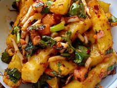 -包整·丝娃娃(一览甲秀楼风景店)