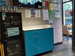 -灵芝妹子海鲜米线(劳动公园店)