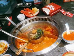 -醉董牛川派鲜肉自选火锅(烟台店)