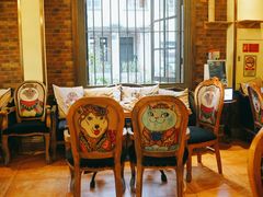 -more than meow吴止猫主题餐厅(承德 中船汇店)