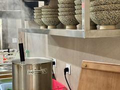 -粉八·云南米线·建水烧烤(常熟路店)