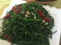 -苏莱特色牛骨滩羊手抓馆(长城东街总店)