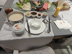 -红鼎豆捞·非遗鲍皇汤火锅(宝丰路店)