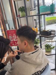 -MY WAY SALON