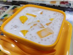 芒果椰汁西米-新时尚·辉记甜品(夏西店)