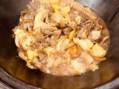 -粘豆包柴火铁锅炖