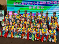 -西安小天鹅艺术团(曲江Alice店)