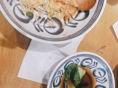 -霸蛮湖南菜·牛肉粉(荣京西街店)