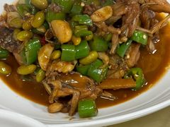 酱爆田鸡-沪依小酒馆心意菜