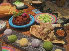 -老牌坊云南鱼豆花火锅(哈西万达店)