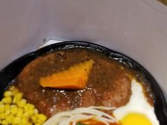 -汤姆家的牛排意面披萨(新城市广场店)