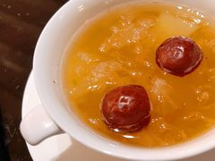 銀耳雪蓮子炖津梨-北京四季酒店·采逸轩