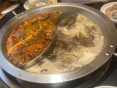 -沸炉重庆老火锅(军事博物馆店)
