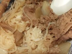 菌菇牛肉饭-吉野家(吉野家冰山慧谷店)