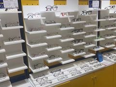 -诺柯视眼镜-蔡司依视路官方工厂店(淞南一店)