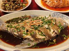 -芦茨金富饭庄·25年老字号·专做稻草鸡