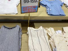 -URBAN REVIVO(济南世茂广场店)