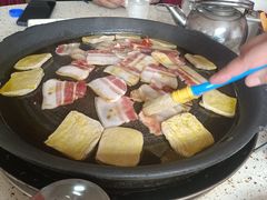 -苗家特色土烙锅·老字号