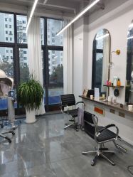 -茶发Salon·烫发染发理发