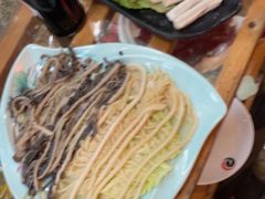 -二荆条·蜀鲜汇城市森林火锅