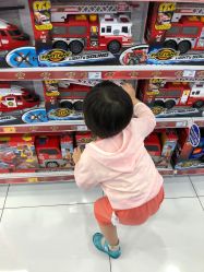-玩具反斗城(正大广场店)