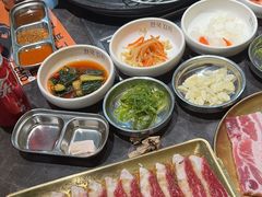-彭妈家•韩国烤肉料理(张杨路店)