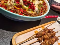 -鸿宇海鲜烧烤(红海新区店)