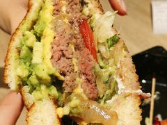 -The Habit Burger Grill 哈比特汉堡(爱琴海店)