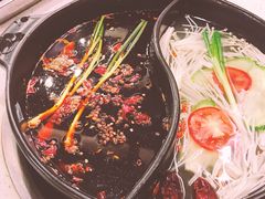 -钢管厂五区小郡肝串串香(奥克斯广场锦城万达店)