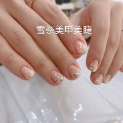 -雪奈传统美甲美睫