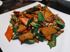 秋葵杏鲍菇-八大碗(长青街店)