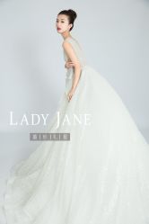 -Lady  Jane高端婚纱礼服馆