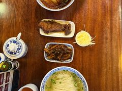白汤面底-同得兴 Since·1995 传统苏式面馆(嘉馀坊店)